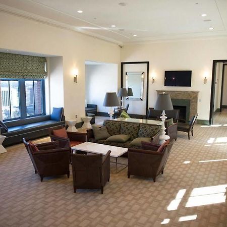 ארלינגטון Crystal Quarters Furnished Apartments At The Gramercy מראה חיצוני תמונה