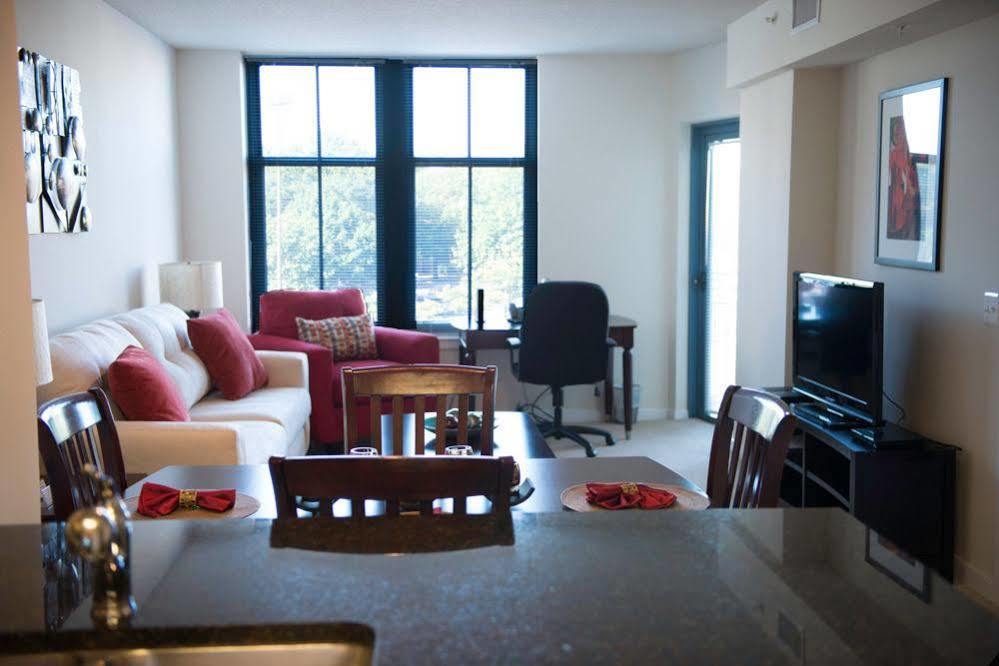 ארלינגטון Crystal Quarters Furnished Apartments At The Gramercy מראה חיצוני תמונה